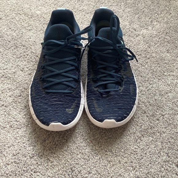 Blue Nike sneakers - Picture 2 of 3